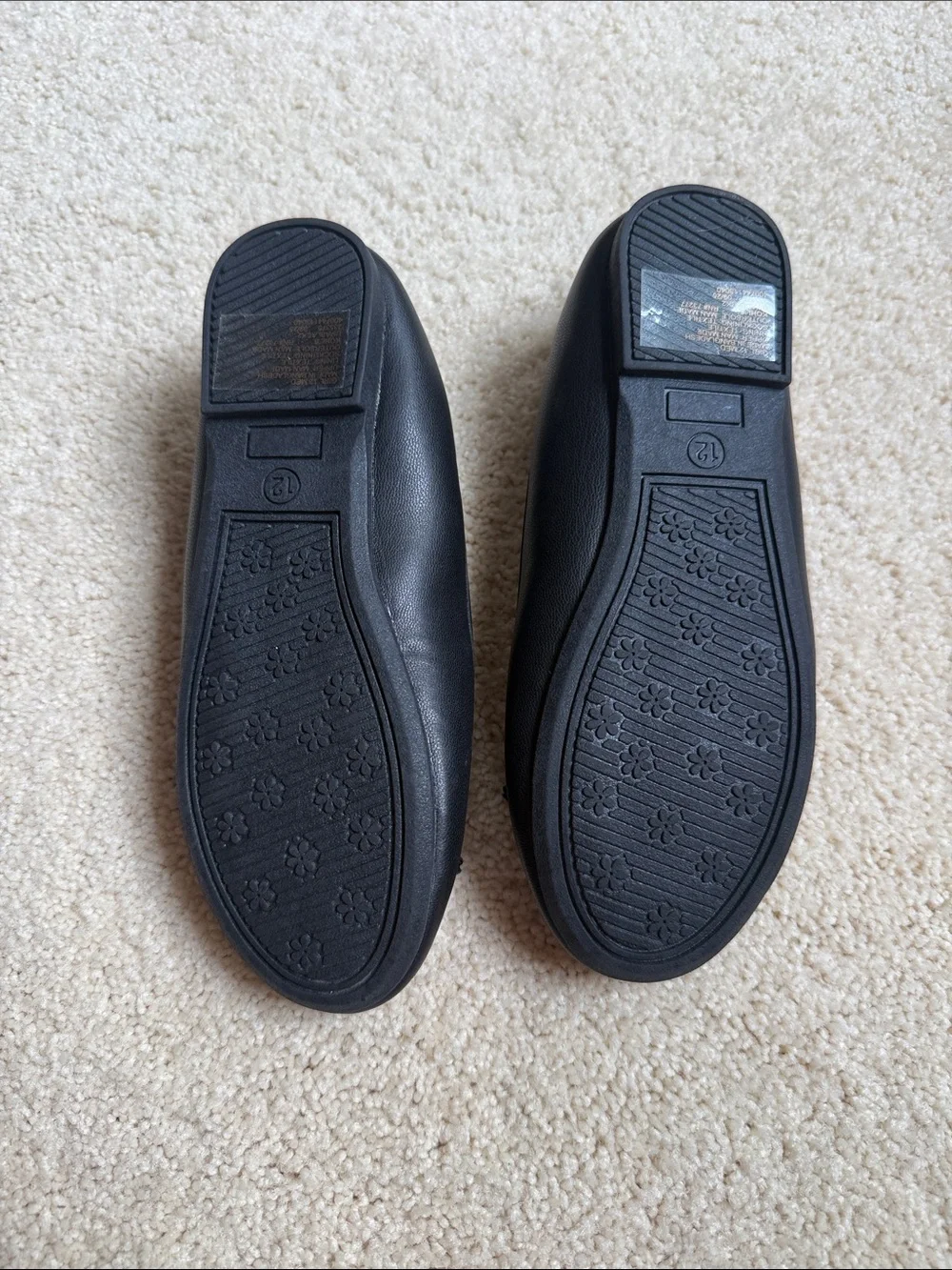 Sonoma Black Ballet Flats with Decorative Bow